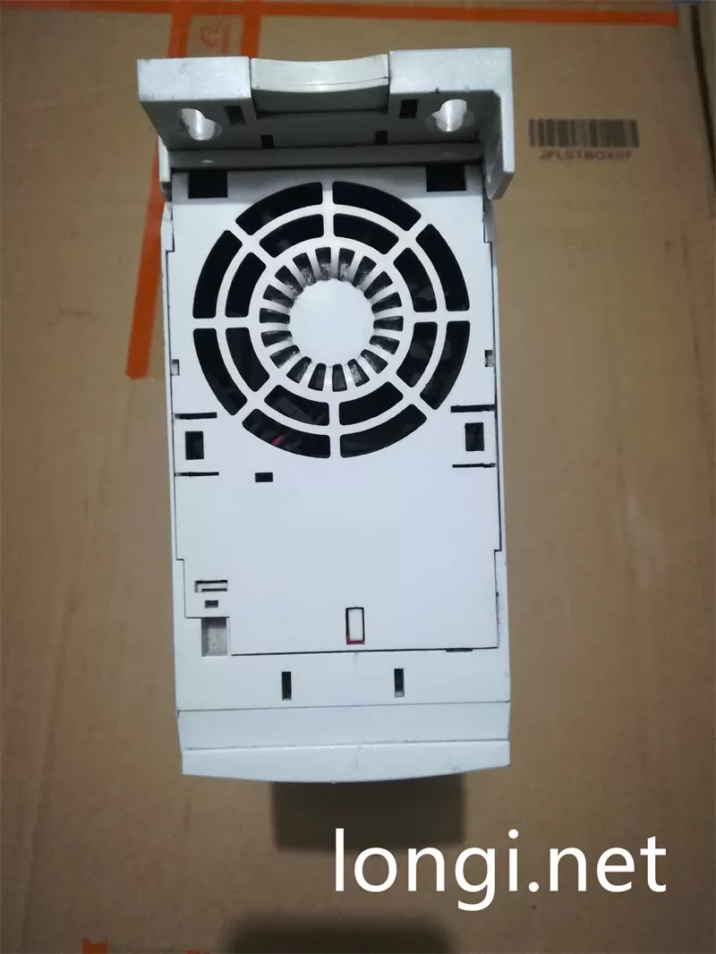 Used ABB frequency converter 2.2KW ACS150-03E-05A6-4 - Image 6