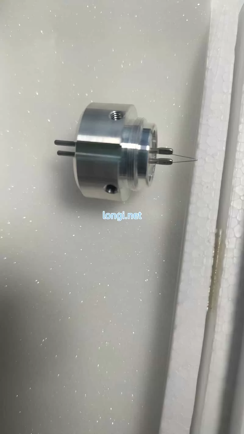 Hitachi SEM tungsten filament multiple units in tray