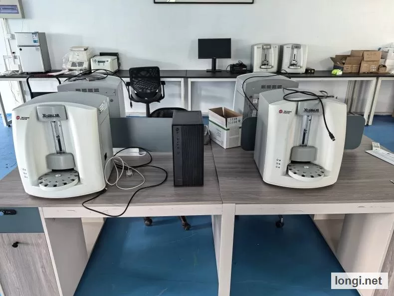 Beckman Coulter Vi-CELL XR Cell Viability Analyzer