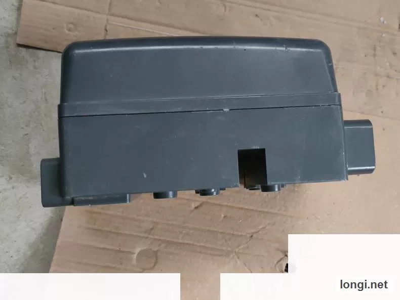 Fisher DVC2000 Digital Valve Positioner product photo