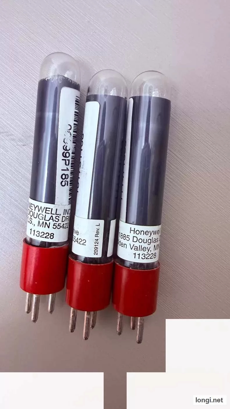 Honeywell C7012A 113228J UV Flame Sensor Or product photo