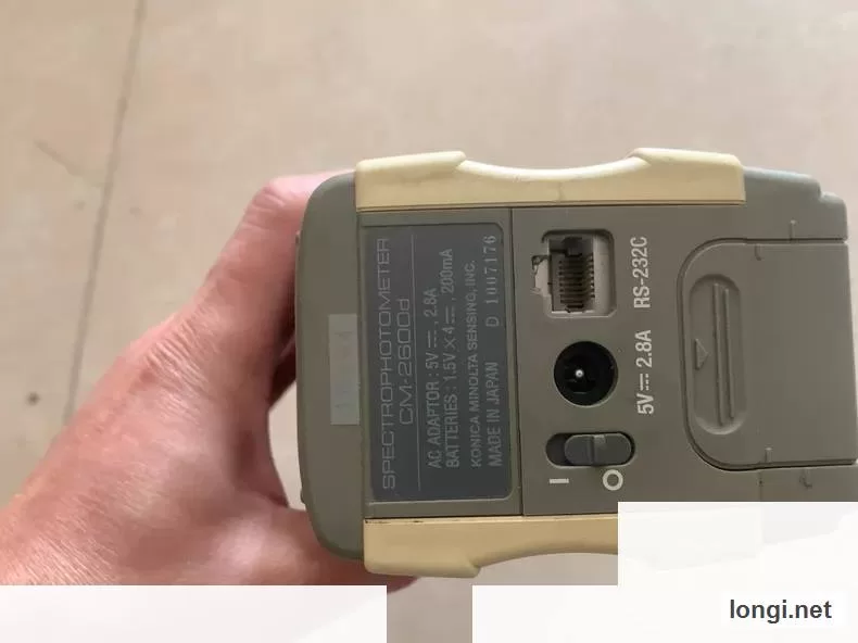 Konica Minolta CM-2600D Spectrophotometer product photo