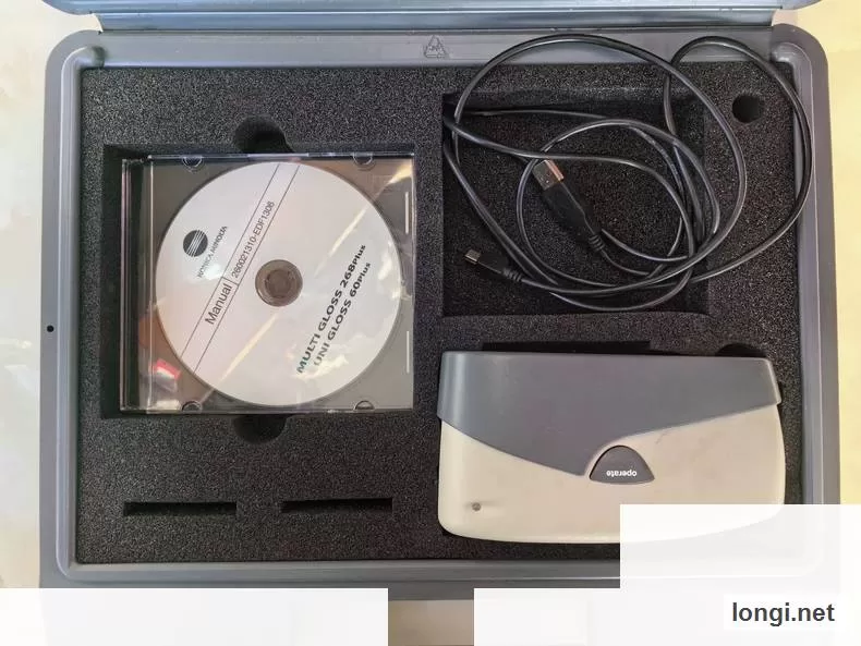 Konica Minolta MULTI GLOSS 268 Plus Gloss Meter product photo