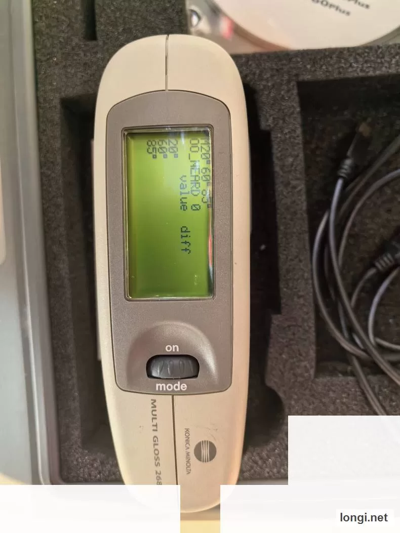 Konica Minolta MULTI GLOSS 268 Plus Gloss Meter product photo