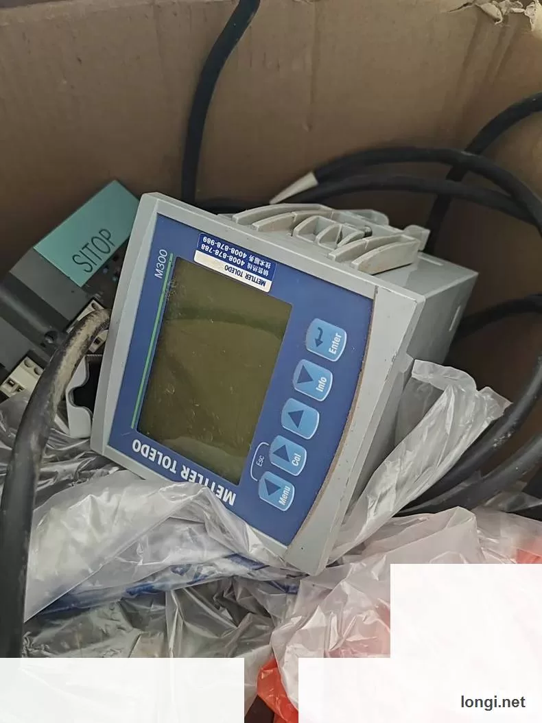 Mettler Toledo M300 Series pH Transmitter product photo