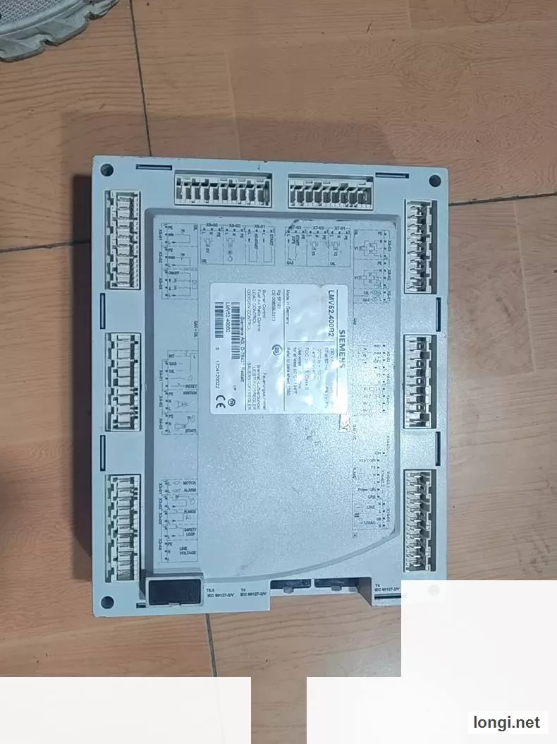Siemens LMV52.400B2 Industrial Control product photo