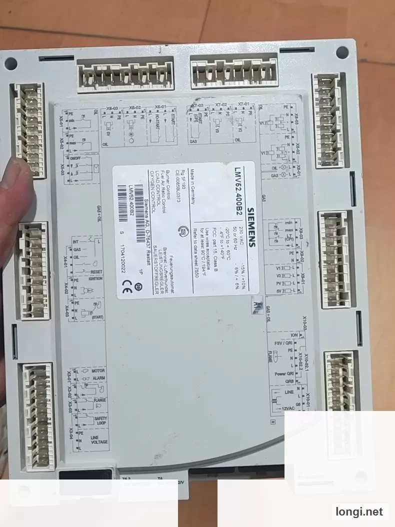 Siemens LMV52.400B2 Industrial Control product photo