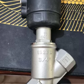 Spirax Sarco PF61G-1NC Pneumatic Angle Valve product photo