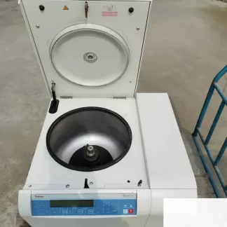 Thermo Scientific Hermo MULTIFUGE X1R Refrigerated Centrifuge Laboratory Equipment product photo