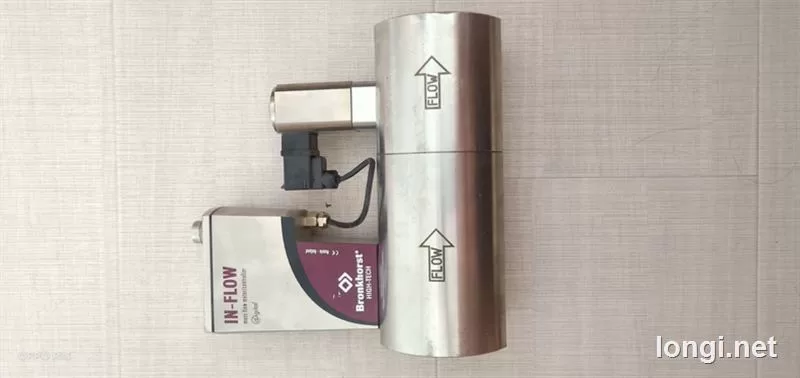 Bronkhorst F-203AI-1MO-AGD-55-V High Pressure Mass Flow Meter product photo