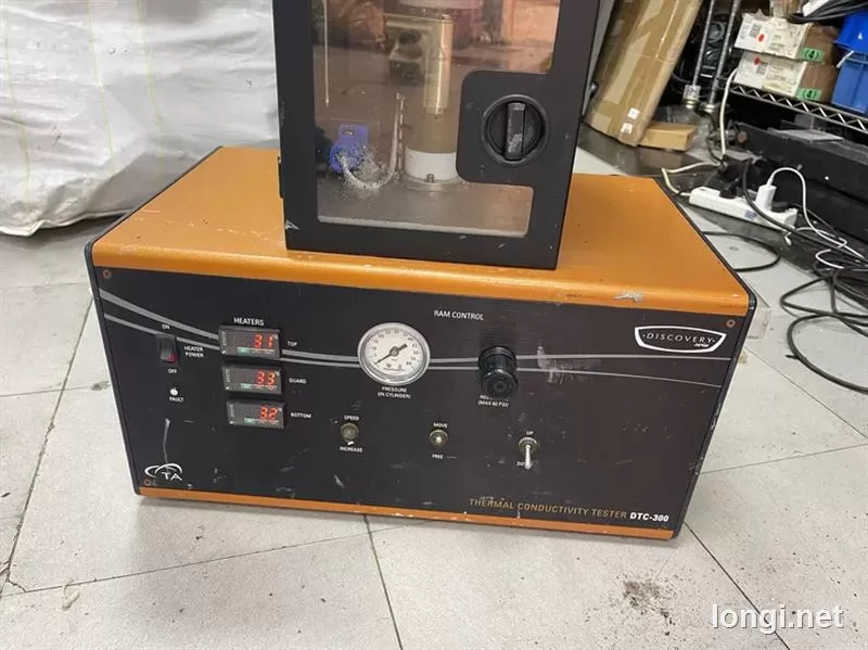 DTC300 Test Instrument product photo