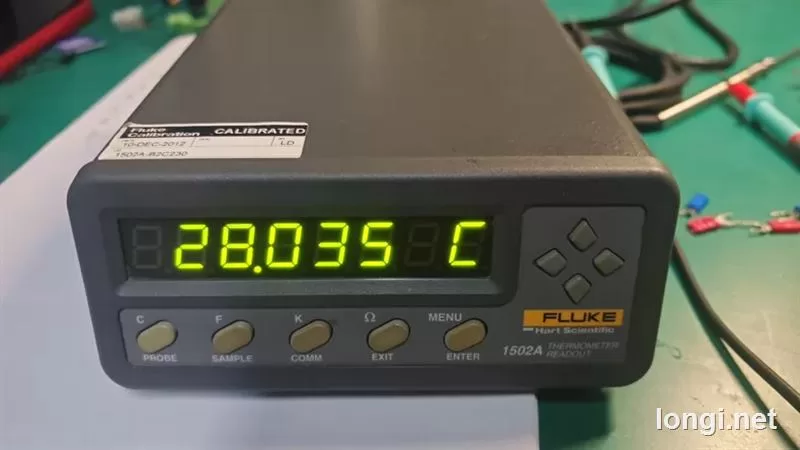 Fluke 1502A Precision Thermometer product photo