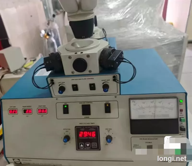 Gatan-691 Microscope product photo