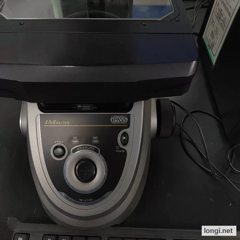 Keyence IM-6120 Image Dimension Measurement System with IM-6600 Controller product photo