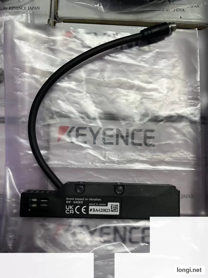 Keyence SK-050 SK-1000 product photo