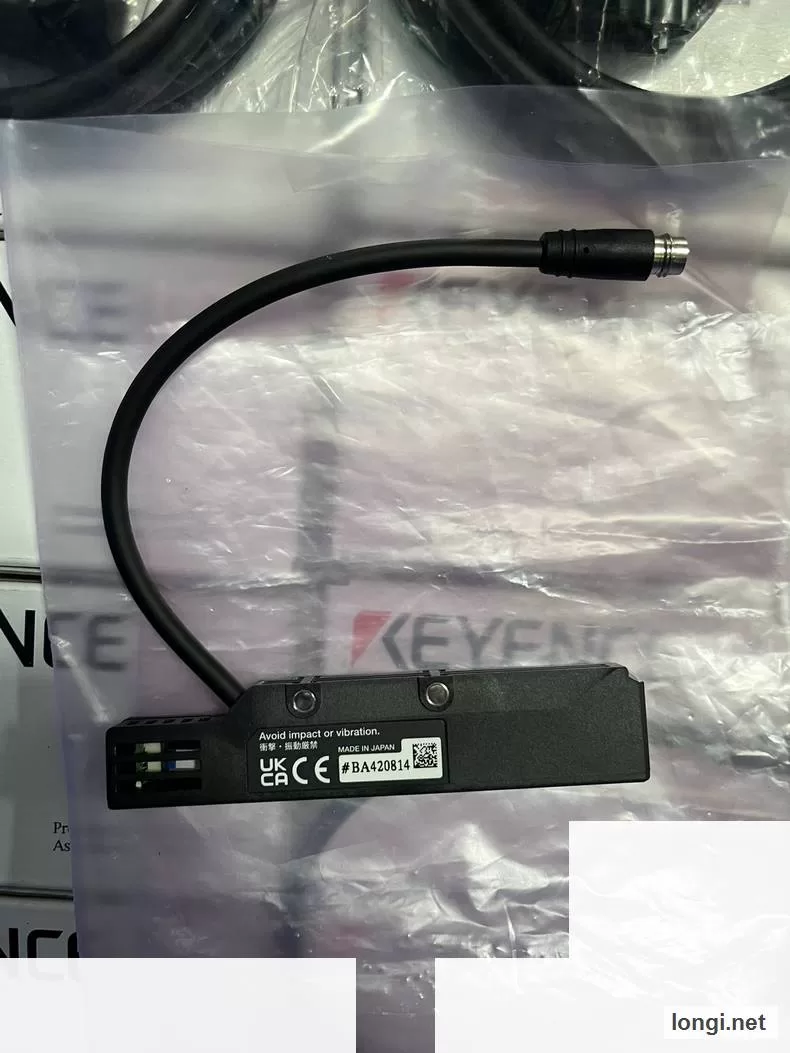 Keyence SK-050 SK-1000 product photo
