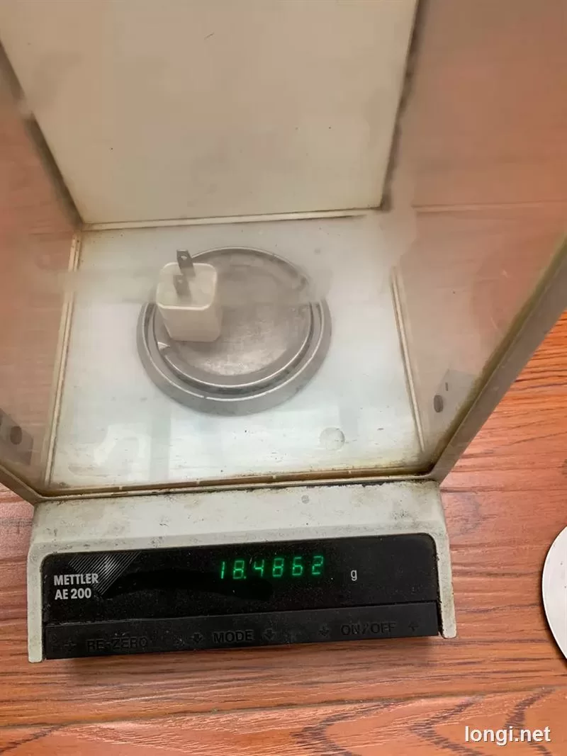 Mettler Toledo AE200 Laboratory Balance product photo