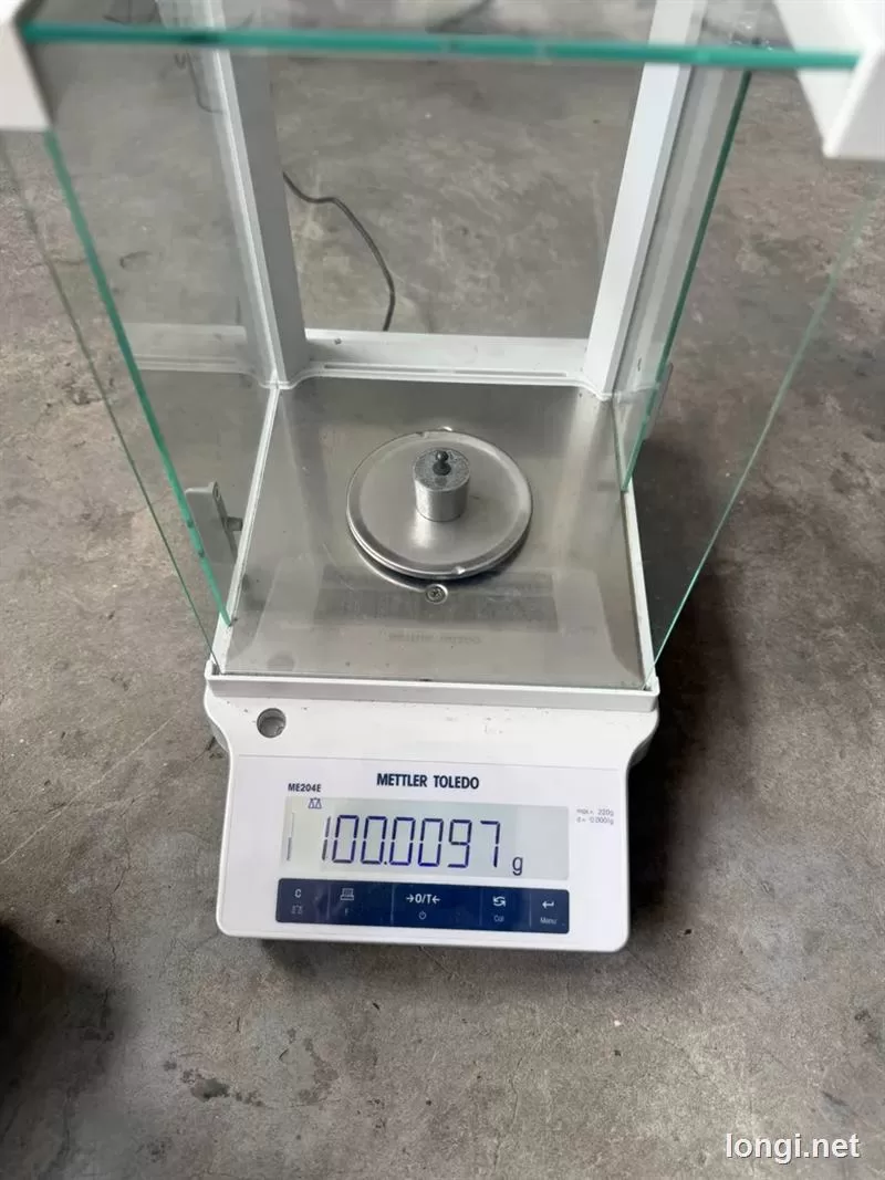 Mettler Toledo ME204E Laboratory Balance product photo