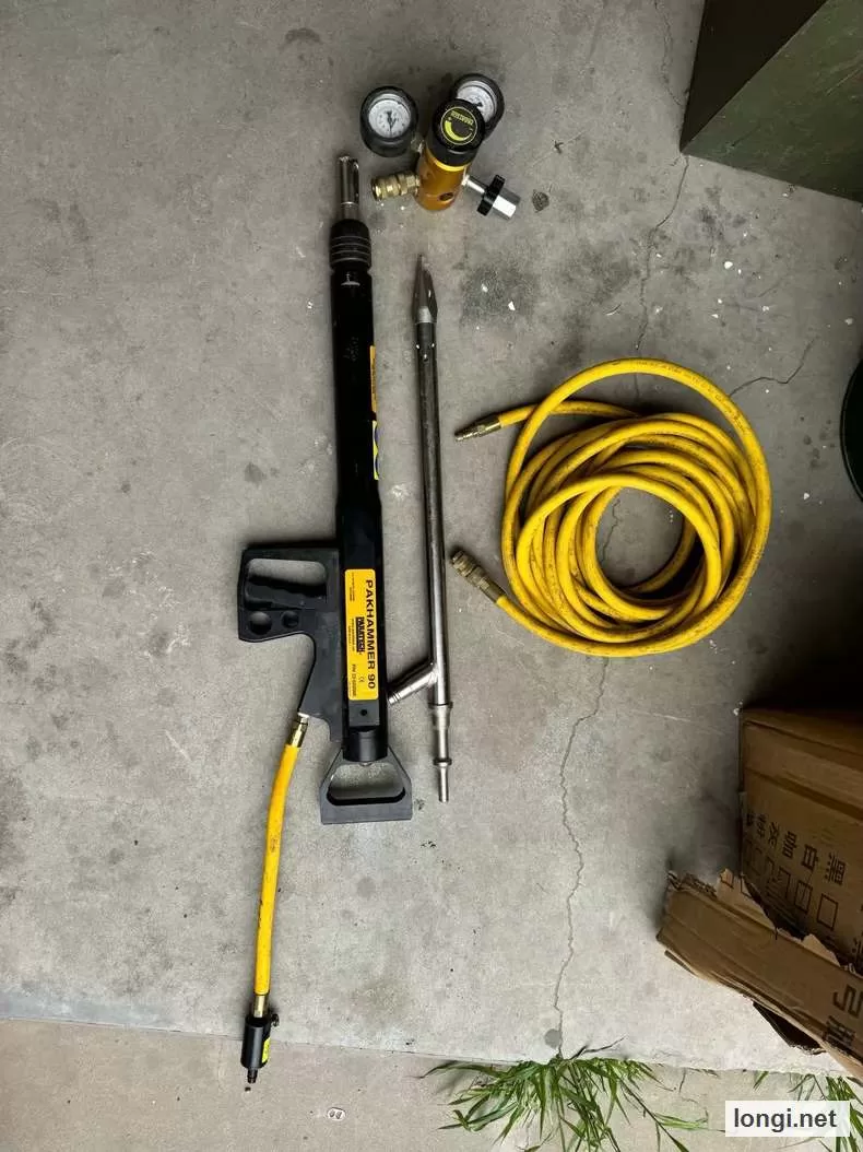 Paratech AIRGUN 40 Pneumatic Rescue Tool Kit product photo