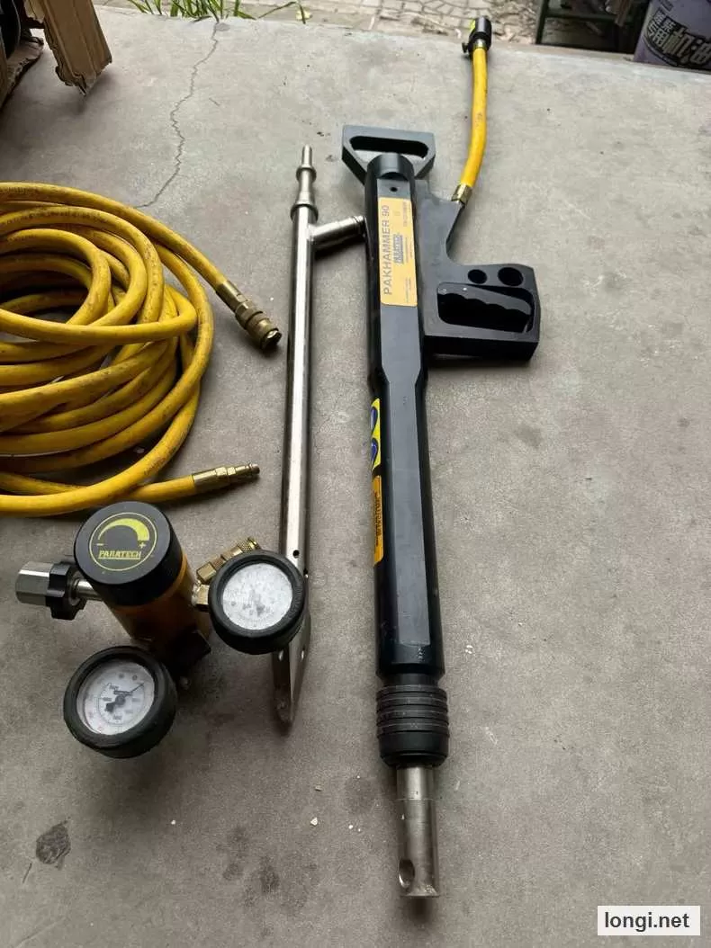 Paratech AIRGUN 40 Pneumatic Rescue Tool Kit product photo
