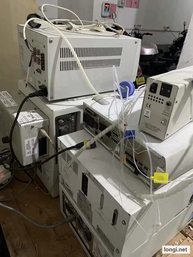 PerkinElmer HPLC System with Quaternary Gradient, Column Oven and Autosampler product photo