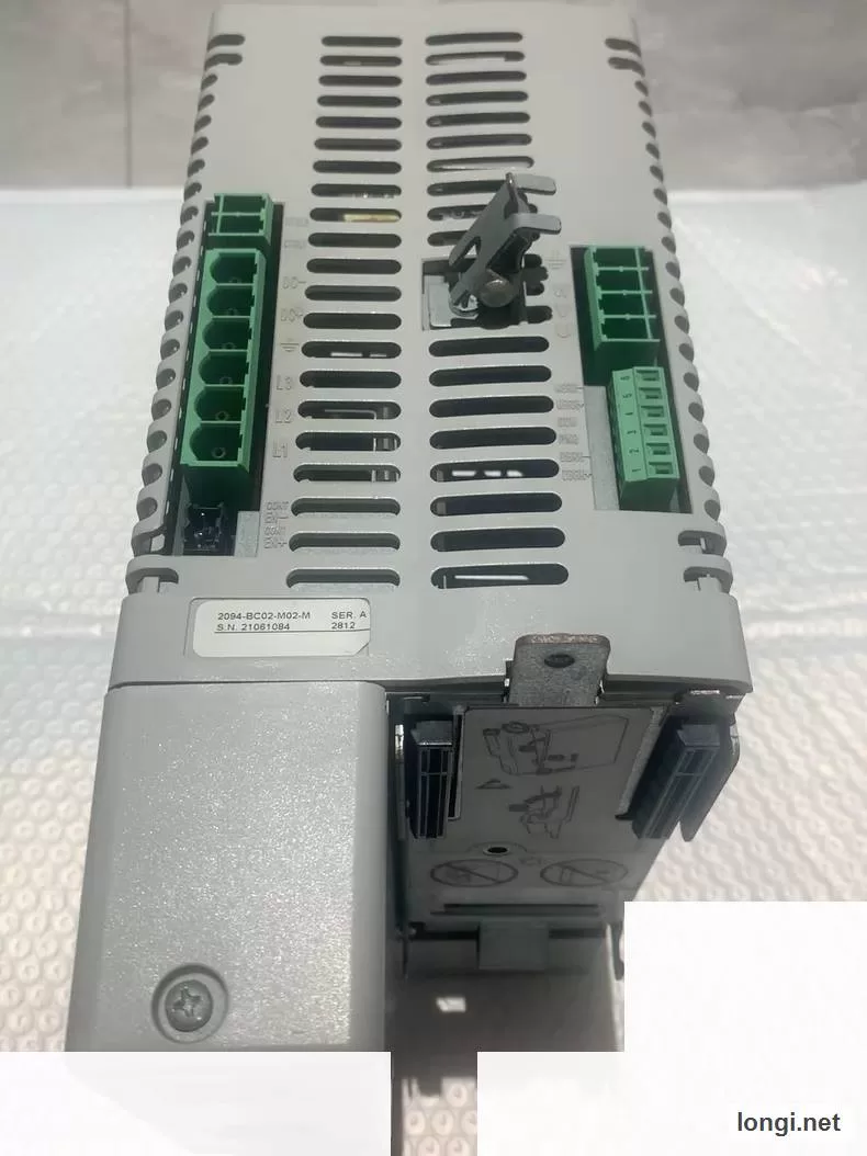 Rockwell Allen-Bradley 2094-BC02-M02-M Servo Controller product photo