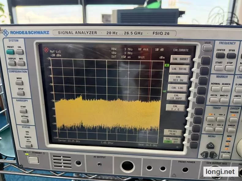 Rohde and Schwarz FSIQ26 Signal Analyzer product photo