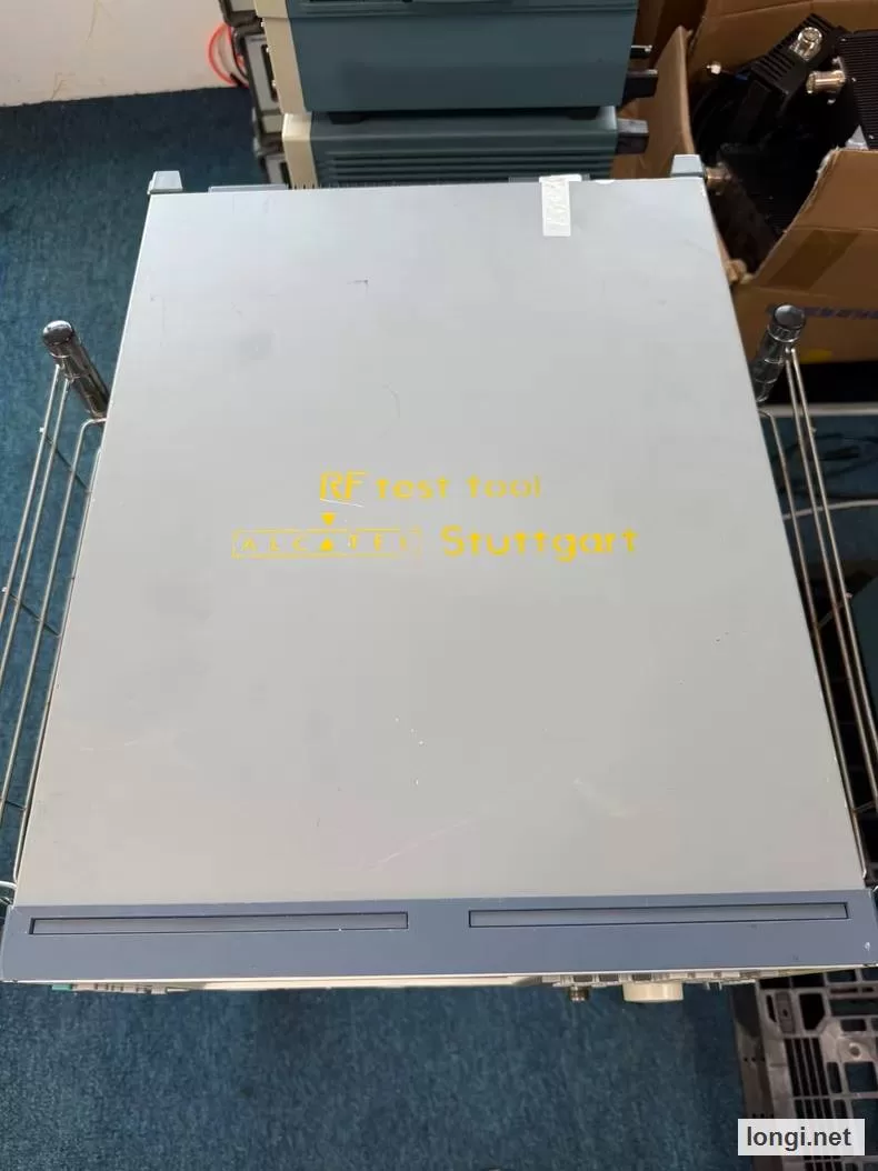 Rohde and Schwarz FSIQ26 Signal Analyzer product photo