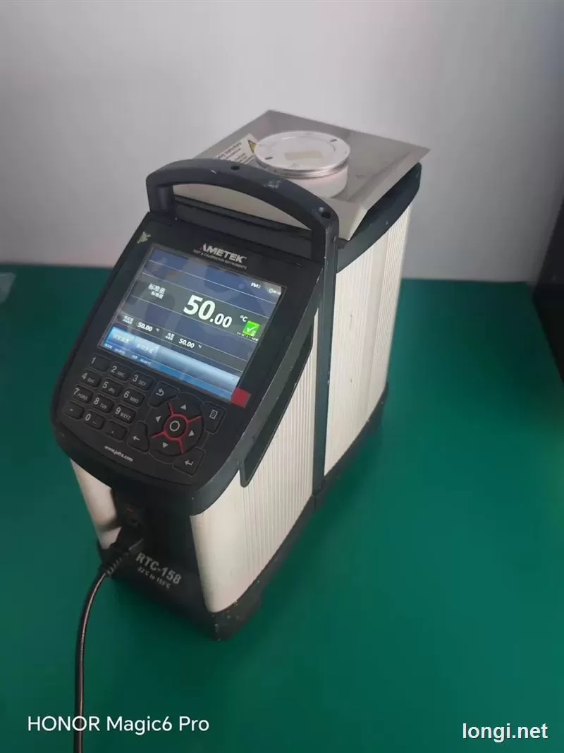 RTC158A Temperature Instrument product photo
