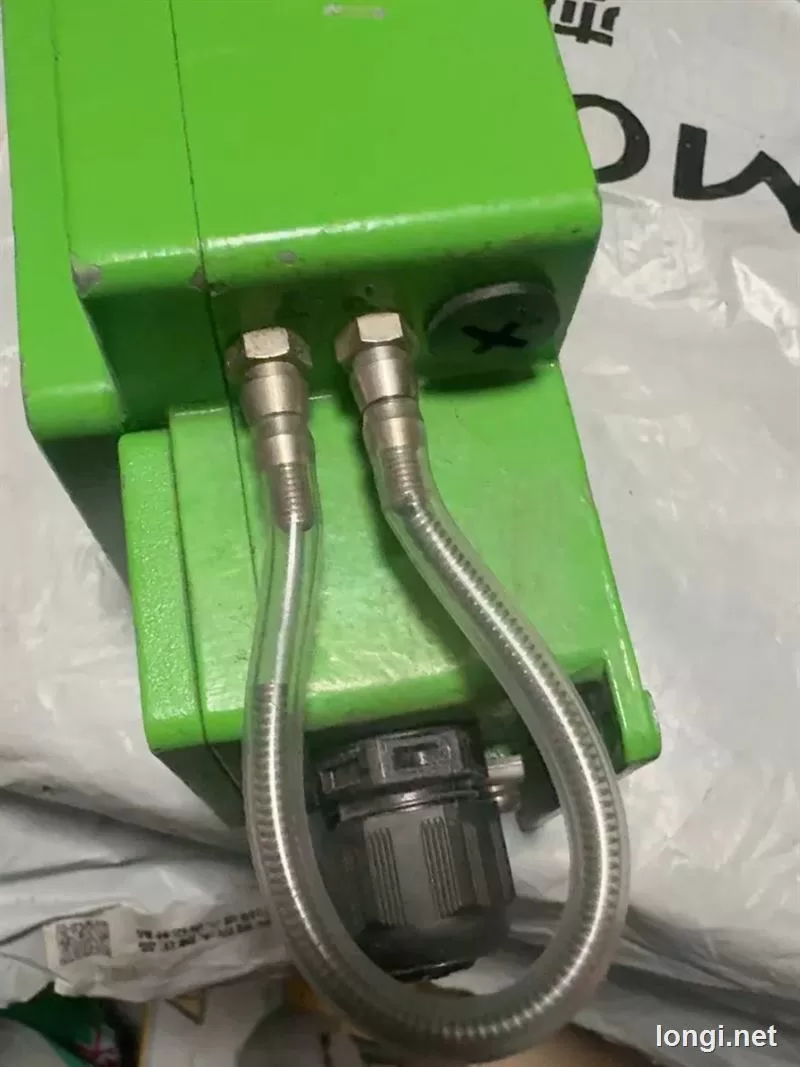 Schischek InBin-P500 Differential Pressure Controller product photo