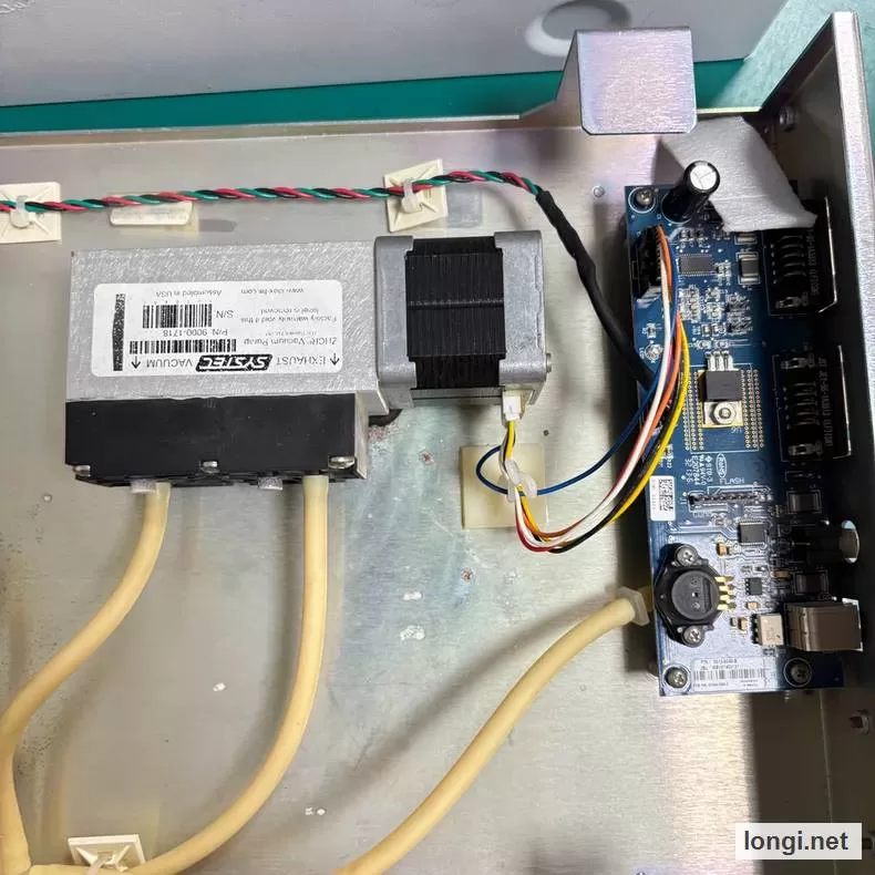 Shimadzu DGU-20A5R Degasser product photo