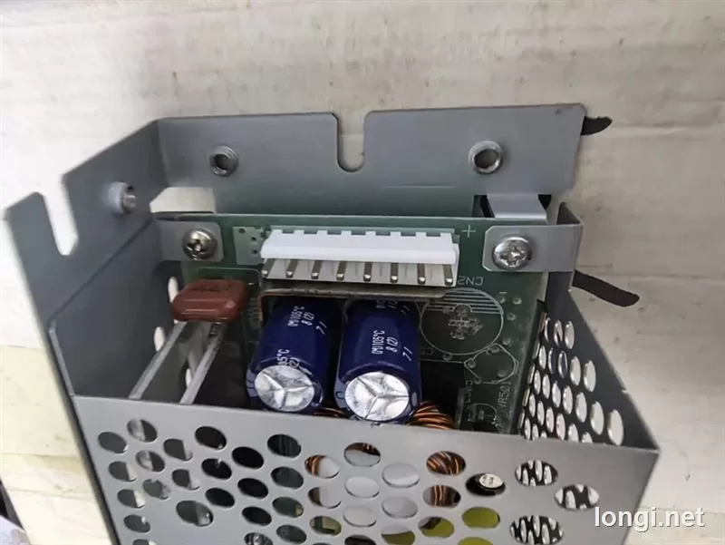 W24SN Power Supply product photo